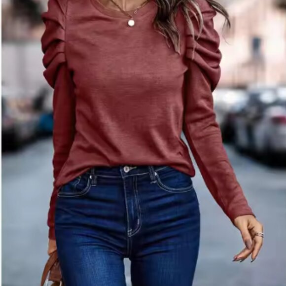 Pleated Buttoned Top - Picture 5 of 5